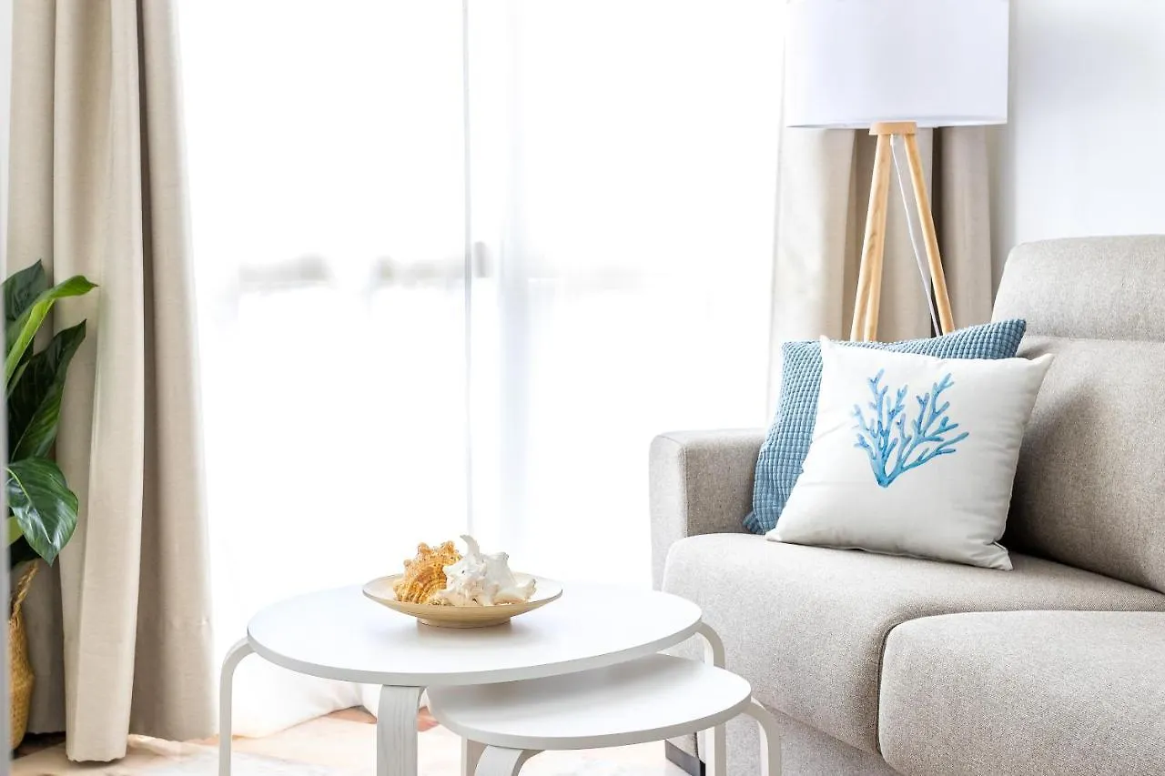Apartamento OleHolidays 316 Romana Playa primera linea playa Marbella España