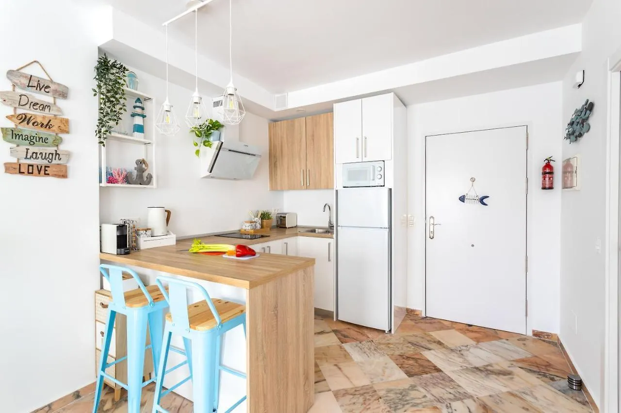 Apartamento OleHolidays 316 Romana Playa primera linea playa Marbella