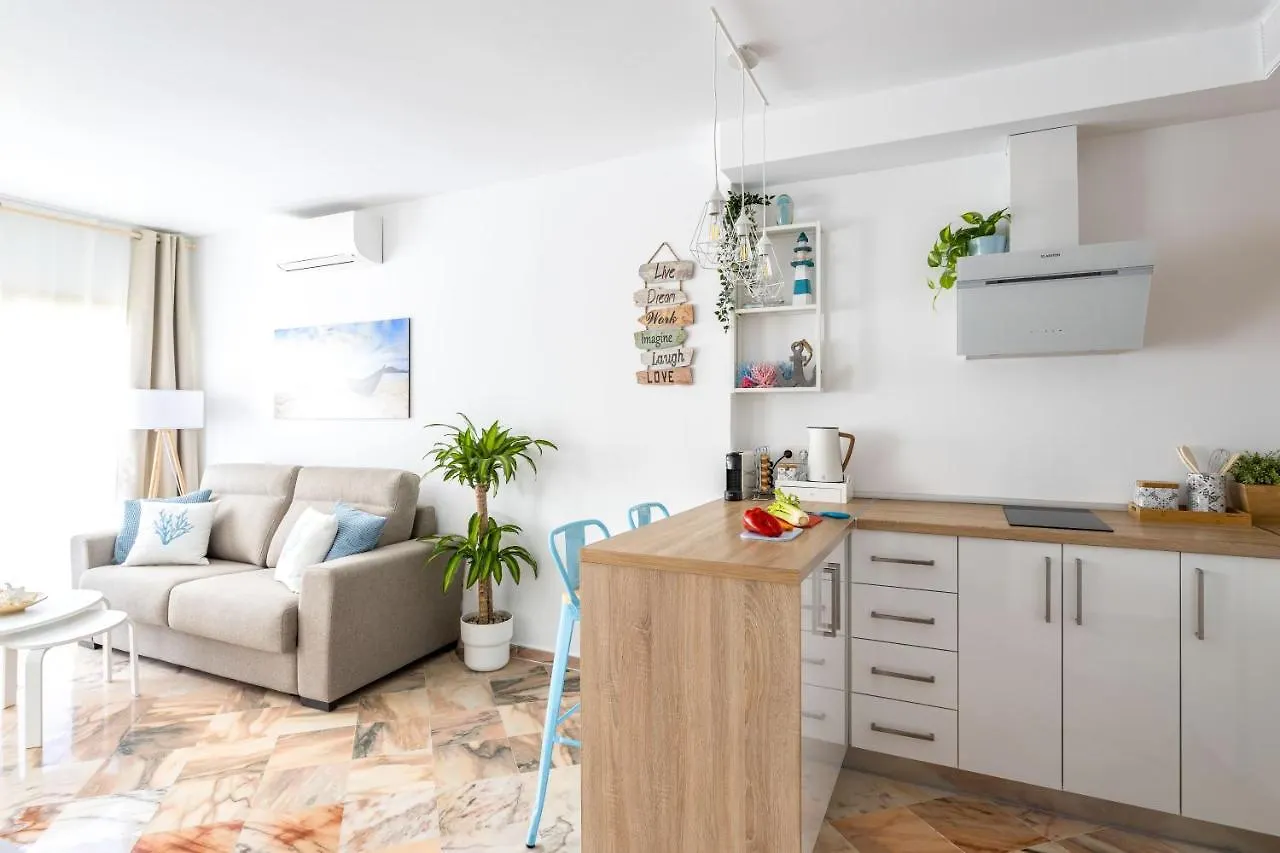 OleHolidays 316 Romana Playa primera linea playa Marbella
